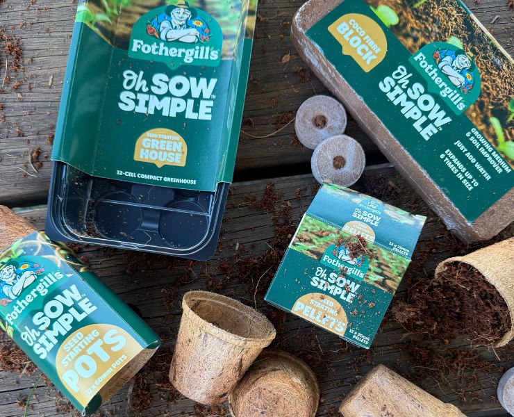 The Oh Sow Simple coco fibre propagation range and greenhouse. Perfect for new gardeners. From Mr Fothergill's.